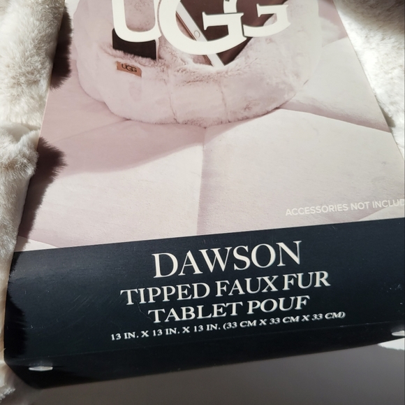 ugg dawson tablet pouf